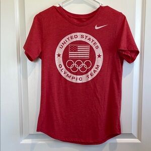 Nike Dri-Fit Athletic Cut Red USA Olympic Team Women's T-Shirt Size Medium